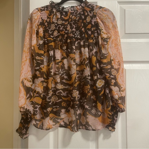 Patterned Blouse - Picture 5 of 5